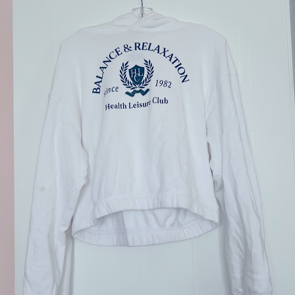 Balanced and Relaxation Crop Sweater